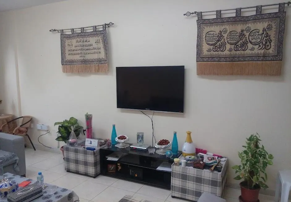 Al Madina Tower Bed & Breakfast Sharjah